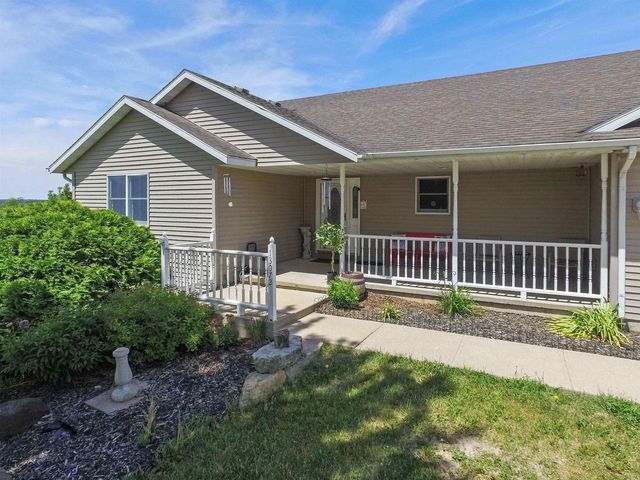13072 W Woodworth Drive, Evansville, WI 53536