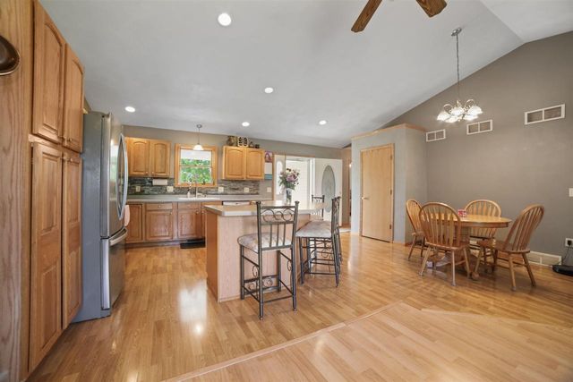 13072 W Woodworth Drive, Evansville, WI 53536