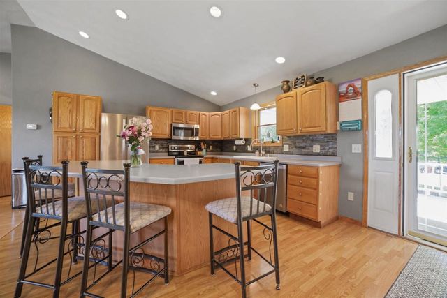 13072 W Woodworth Drive, Evansville, WI 53536