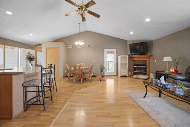 13072 W Woodworth Drive, Evansville, WI 53536
