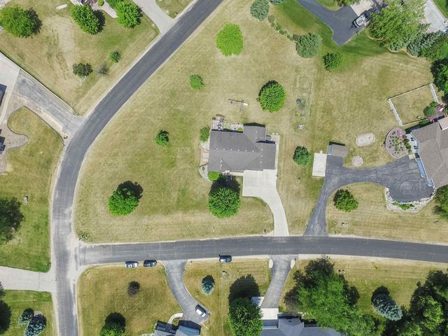 13072 W Woodworth Drive, Evansville, WI 53536