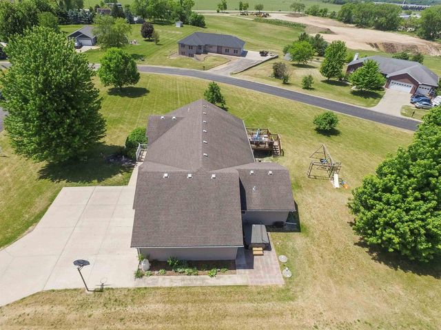 13072 W Woodworth Drive, Evansville, WI 53536