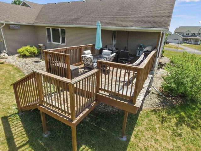 13072 W Woodworth Drive, Evansville, WI 53536