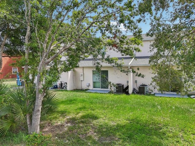 210 MAJORS LANE B, Kissimmee, FL 34743