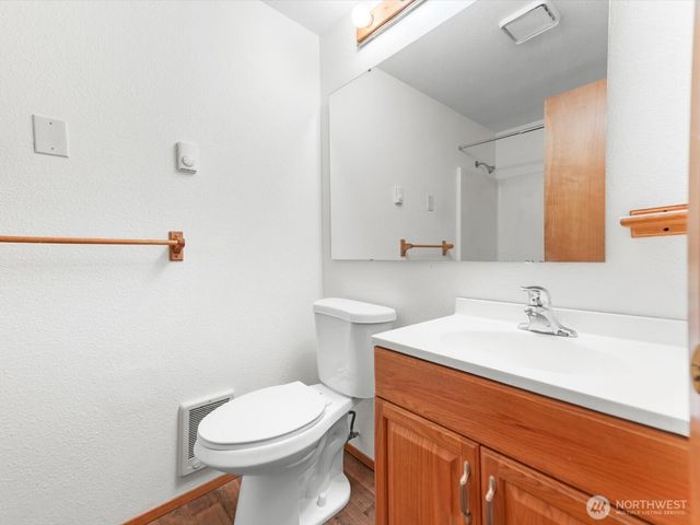 7426 7428 63rd Street Ct W, University Place, WA 98467