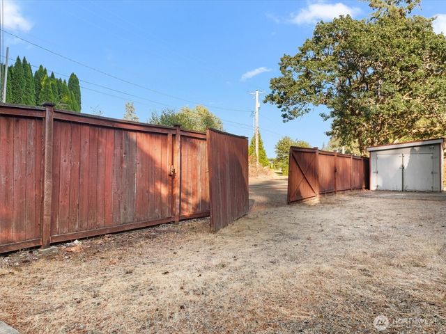 7426 7428 63rd Street Ct W, University Place, WA 98467