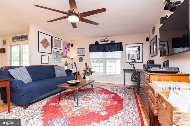 10 MARIGOLD LN, Greenwood, DE 19950