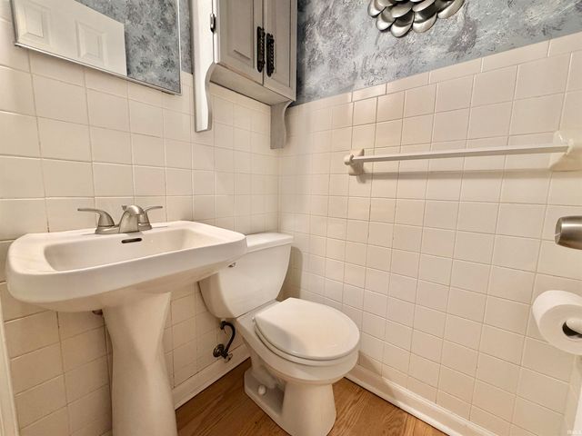 2418 Melrose Avenue, Evansville, IN 47711