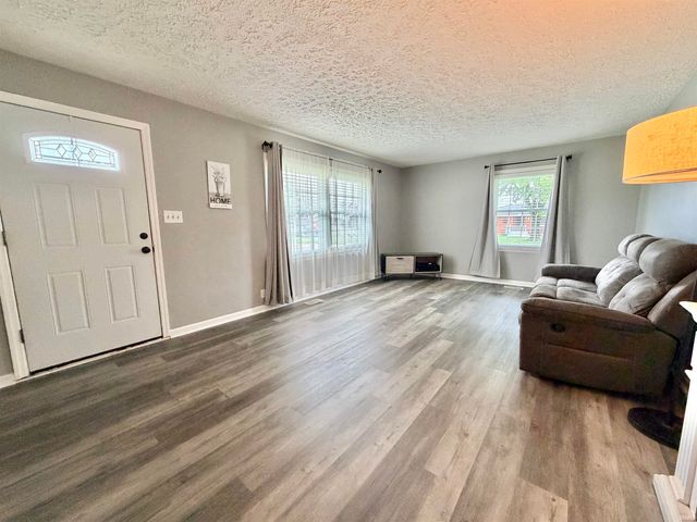 2418 Melrose Avenue, Evansville, IN 47711