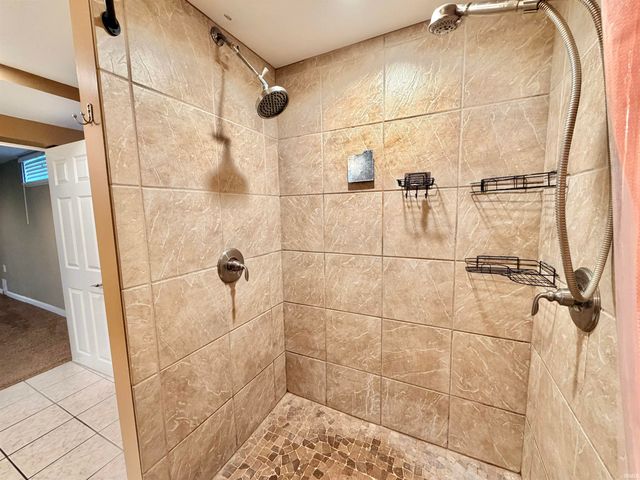 2418 Melrose Avenue, Evansville, IN 47711