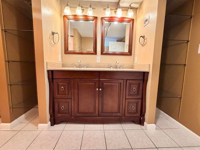 2418 Melrose Avenue, Evansville, IN 47711
