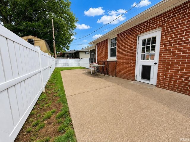 2418 Melrose Avenue, Evansville, IN 47711