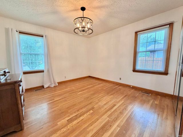 2418 Melrose Avenue, Evansville, IN 47711