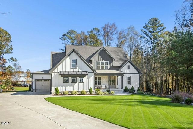80 Paddocks Court, Zebulon, NC 27597