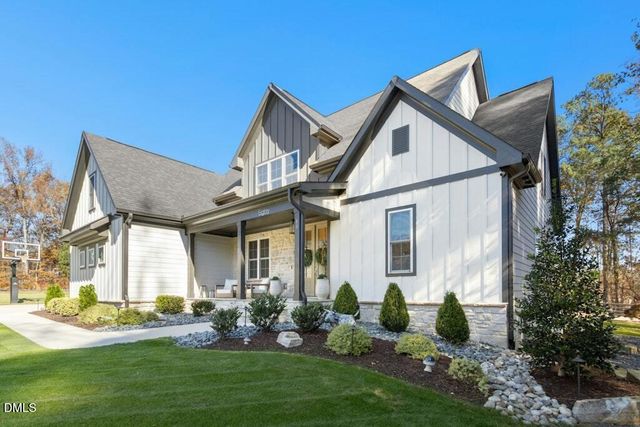 80 Paddocks Court, Zebulon, NC 27597