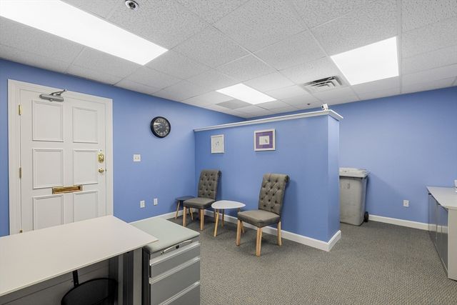 10 Cedar St 25, Woburn, MA 01801