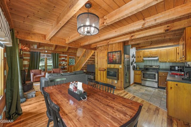 3520 Noel Hill Way, Sevierville, TN 37876