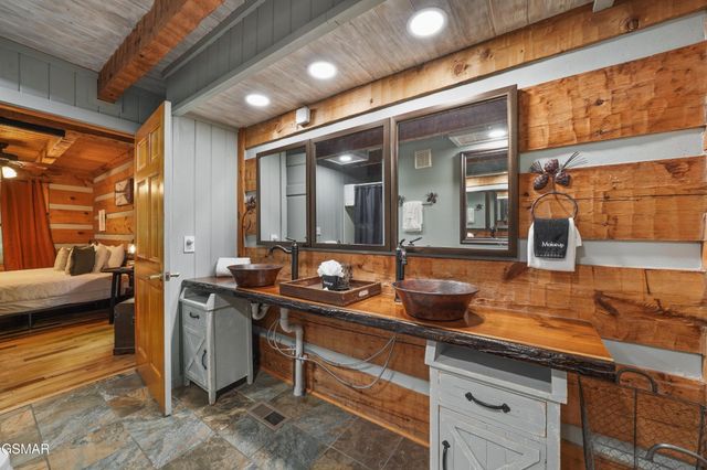 3520 Noel Hill Way, Sevierville, TN 37876