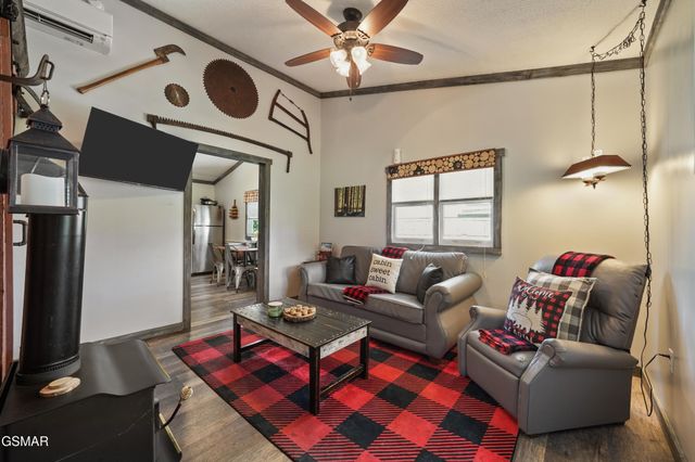 3520 Noel Hill Way, Sevierville, TN 37876