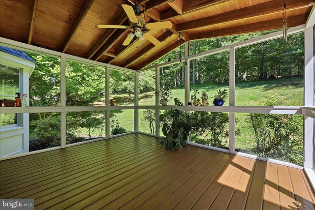 7219 WILSON RD, Mount Airy, MD 21771