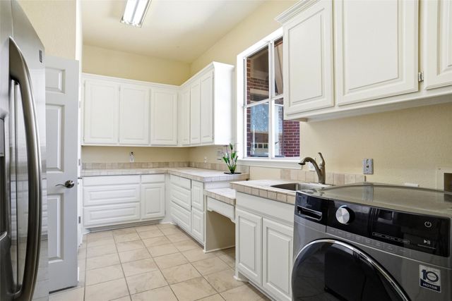 3302 Sweet Gum Lane, Grapevine, TX 76051