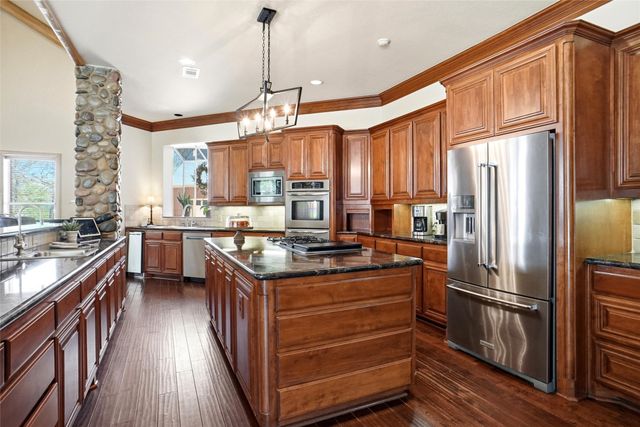 3302 Sweet Gum Lane, Grapevine, TX 76051