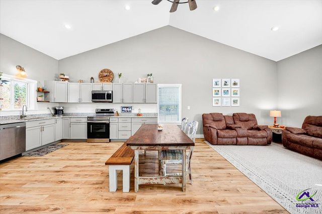 1872 Smith Road, Forsyth, GA 31029