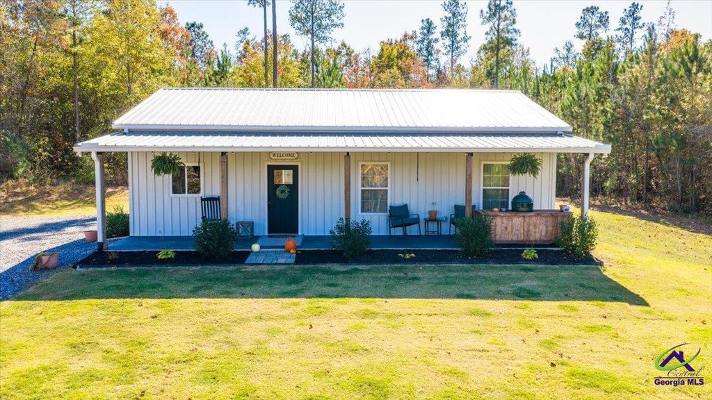 1872 Smith Road, Forsyth, GA 31029