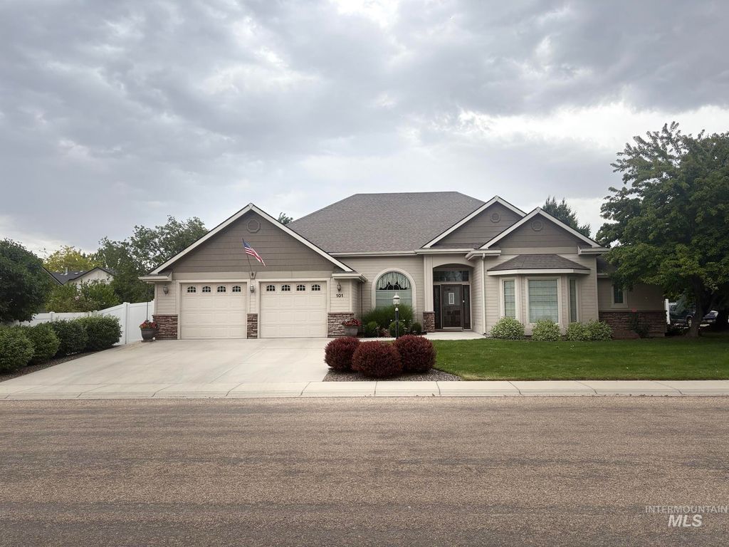 101 W Ross Ave, Parma, ID 83660