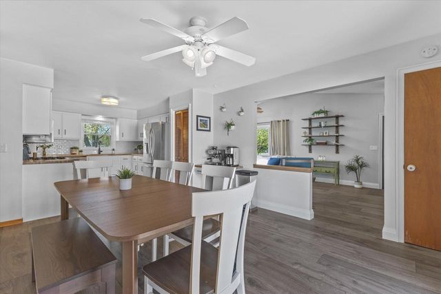 8674 Wildwood DRIVE, Oak Creek, WI 53154