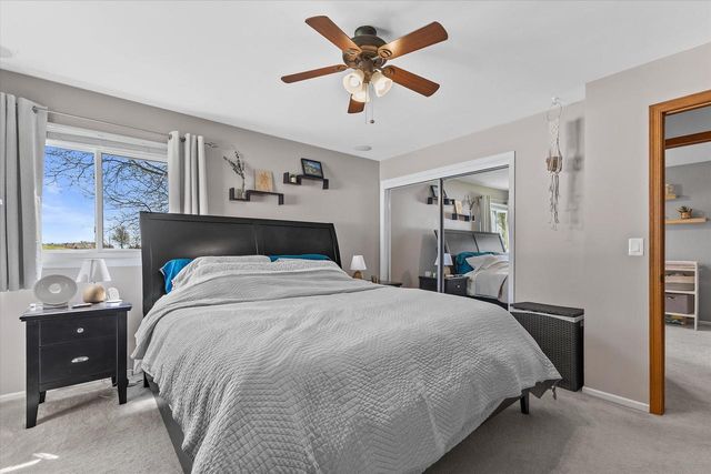 8674 Wildwood DRIVE, Oak Creek, WI 53154