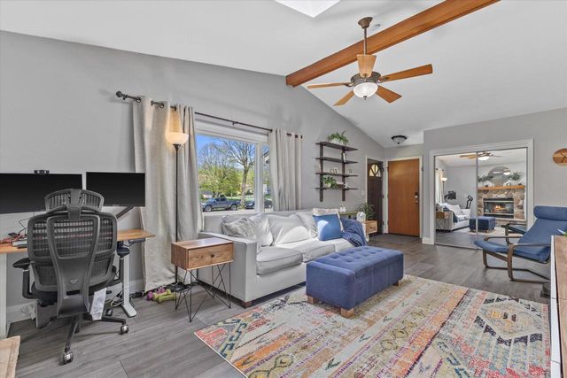 8674 Wildwood DRIVE, Oak Creek, WI 53154