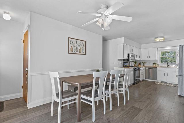 8674 Wildwood DRIVE, Oak Creek, WI 53154