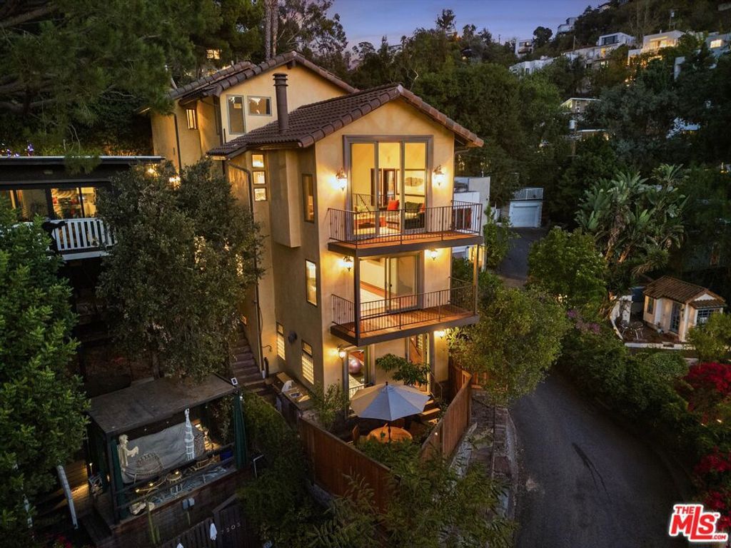 7223 Sycamore Trail, Los Angeles, CA 90068