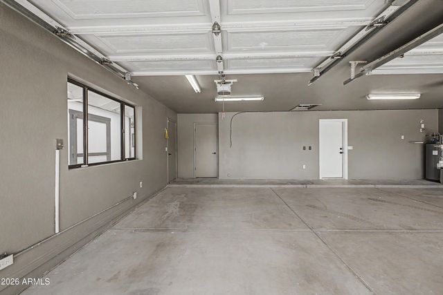 6002 E WINCHCOMB Drive, Scottsdale, AZ 85254