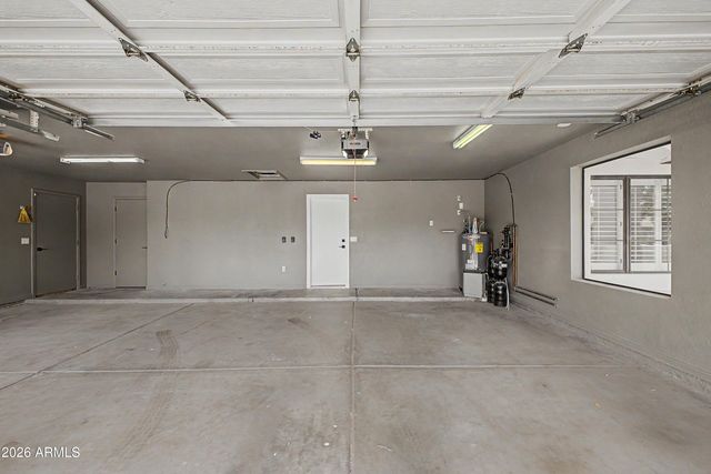 6002 E WINCHCOMB Drive, Scottsdale, AZ 85254