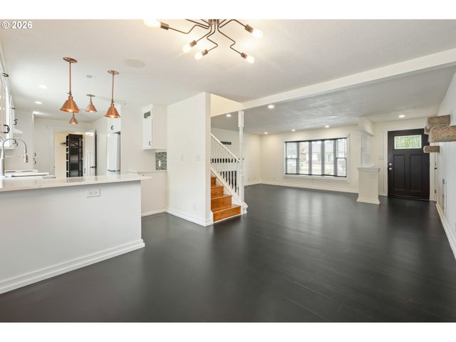 671 TANEY St, Eugene, OR 97402