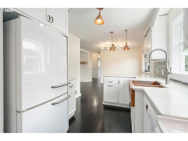 671 TANEY St, Eugene, OR 97402