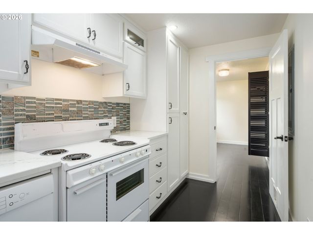 671 TANEY St, Eugene, OR 97402