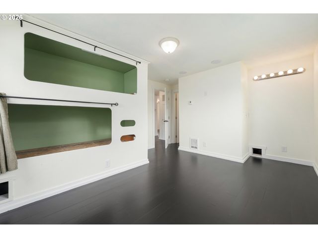 671 TANEY St, Eugene, OR 97402