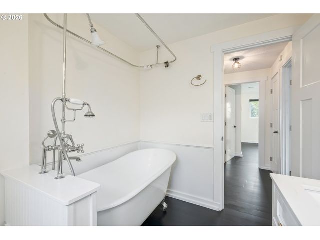 671 TANEY St, Eugene, OR 97402