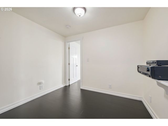 671 TANEY St, Eugene, OR 97402