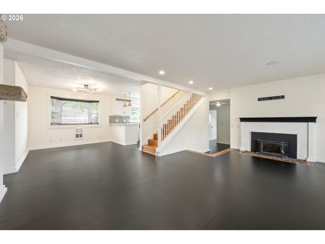 671 TANEY St, Eugene, OR 97402