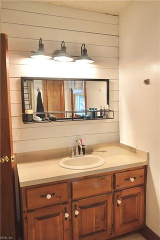 103 Royal Oak CT, Suffolk, VA 23434