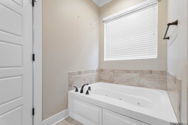 30004 Sanctuary Blvd, Denham Springs, LA 70726