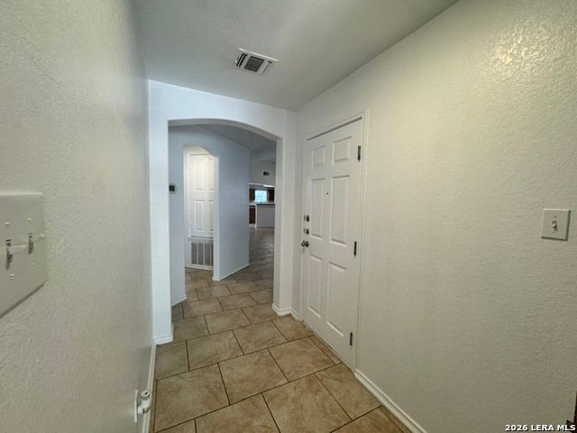 2119 MOBEETIE TRL, San Antonio, TX 78245