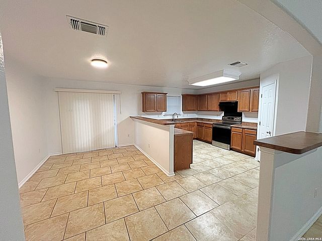 2119 MOBEETIE TRL, San Antonio, TX 78245