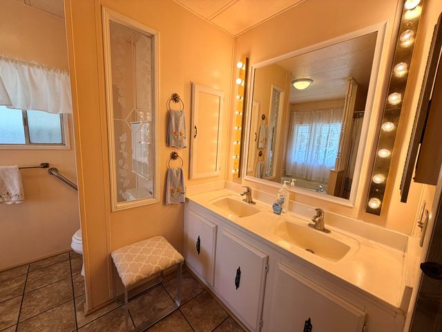 2300 W Morton Avenue 160, Porterville, CA 93257