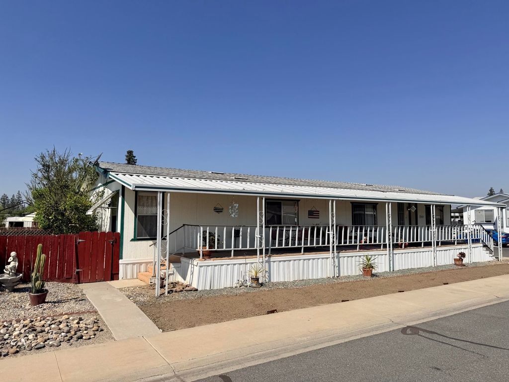 2300 W Morton Avenue 160, Porterville, CA 93257