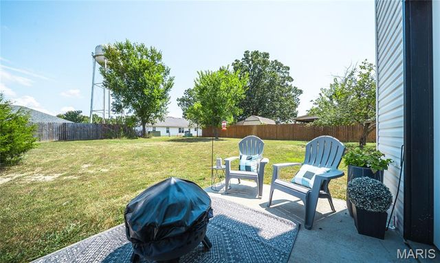 125 La Vista Drive, Waynesville, MO 65583